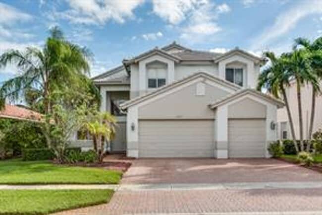 Building Photo - Furnished Rental 5 bedroom 3 bathroom in P...