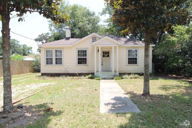 Building Photo - 1421 E Jordan St Rental