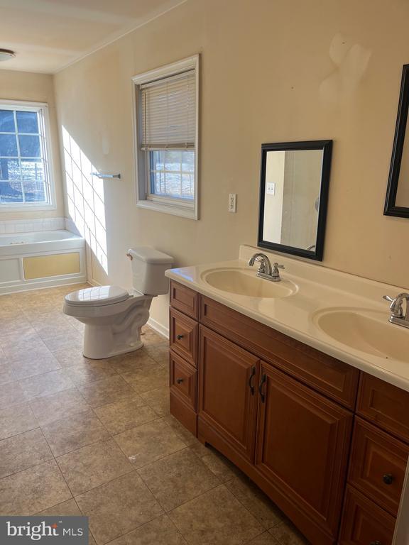 Photo - 20404 Gum Tree Rd