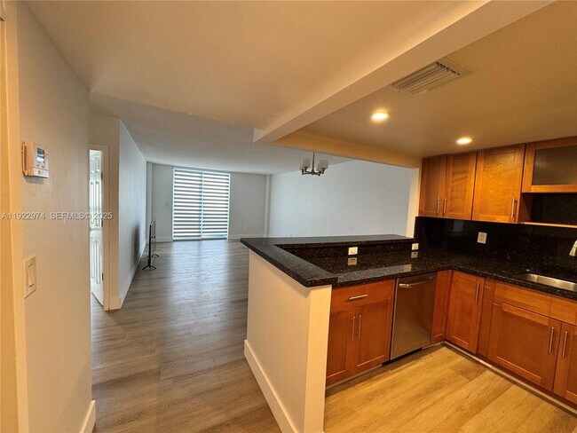 Photo - 7928 West Dr Unit 602