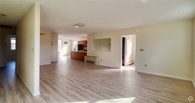 Building Photo - 231 Etna Rd Rental