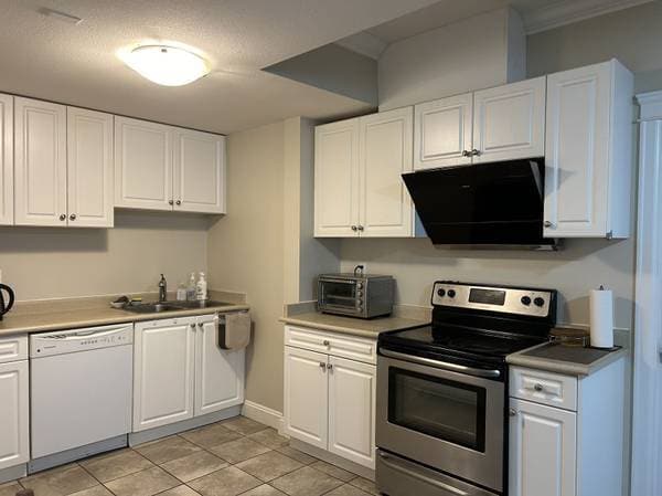 Building Photo - 1752-156A 156a St