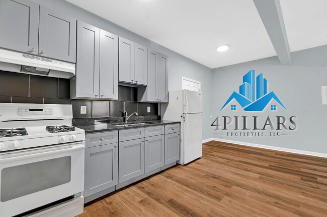 Photo - "Charming 2-Bedroom Haven in East Chicago - Spacious 750 Sq Ft Gem!" Unit 2F