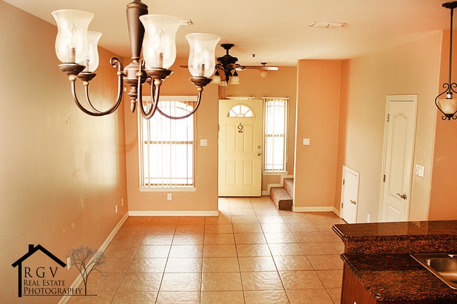 Photo - 1305 W Fig Ave