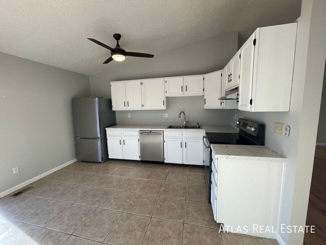 Photo - 2985 Dublin Blvd