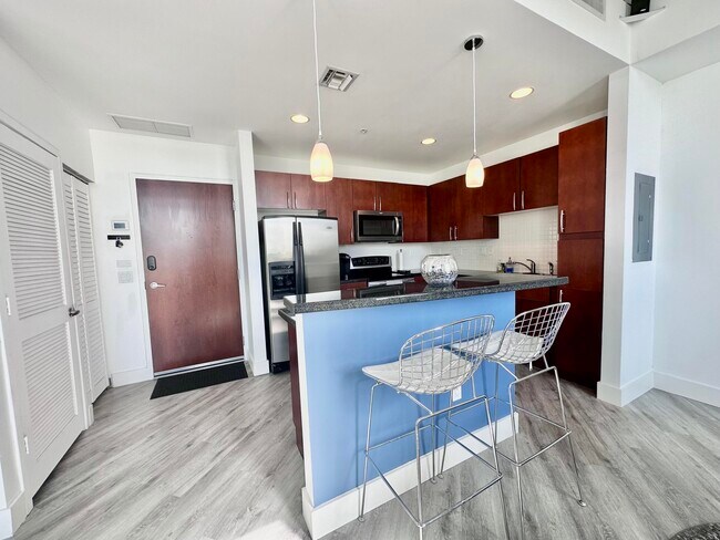 Photo - 300 S Australian Ave Unit 322