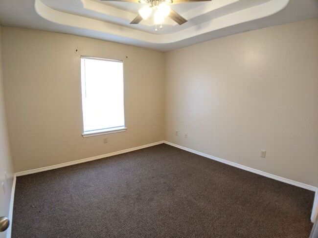 Photo - 721 Sonesta Ct Unit #4