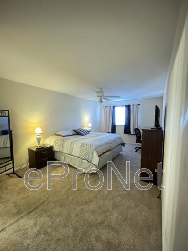 Photo - 2760 Stargate St