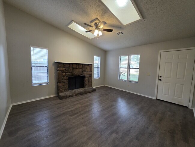Photo - 1008 N Turtle Creek Dr