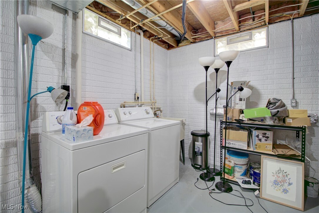 Photo - 2494 W 7th St