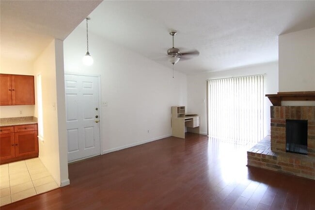 Photo - 10555 Turtlewood Ct Unit 1001