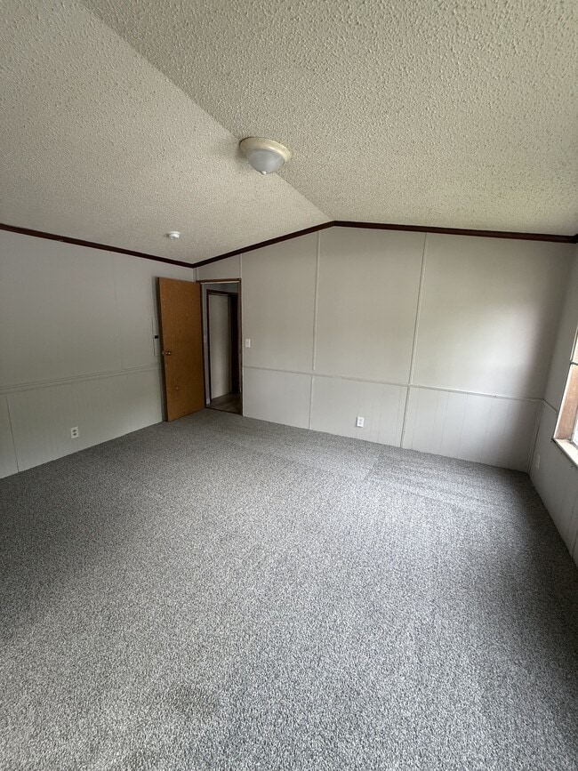 Photo - 109 SW Ave
