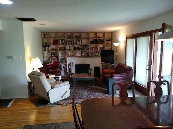 Photo - "Welcome Home: Spacious 3-Bedroom Oasis with 2 Full Baths on Dakota St NE!"