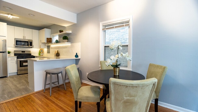 Photo - 3729 N Clifton Ave Unit 2