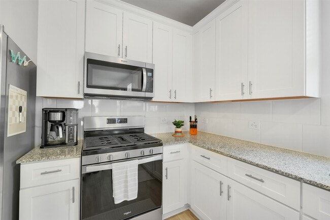 Photo - 16910 Elm Grove Road