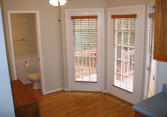 Photo - Briarwood Townhome close to NGIC and Hollymead Town Center!