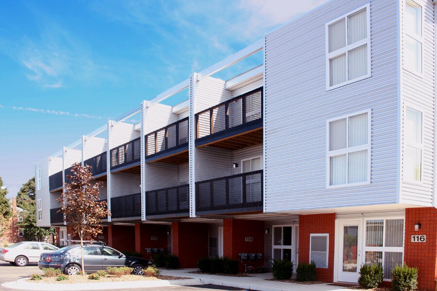 Amber Abodements Apartments For Rent In Clawson Mi Forrent Com