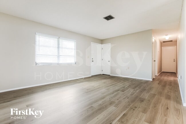 Photo - 21460 Bancroft Ave