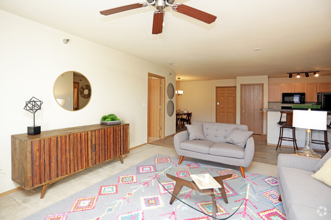 Living Room - Steeplechase Apartments