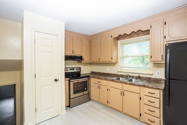 Photo - 4809 Thornwood Rd