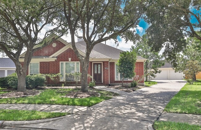 Building Photo - 26738 Abbey Springs Ln