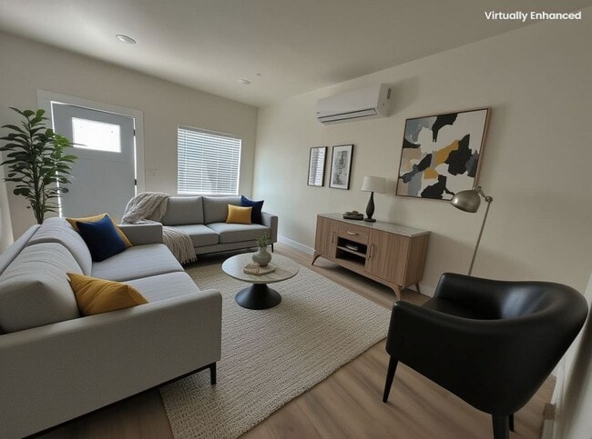 Building Photo - 165 W 75th St Unit 163