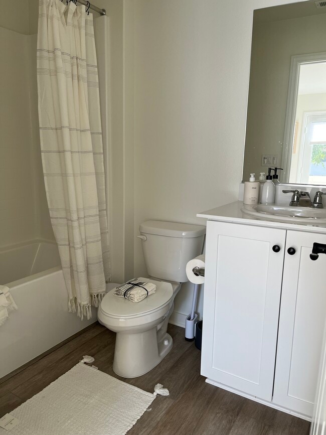 Photo - 732 Daniel Freeman Cir