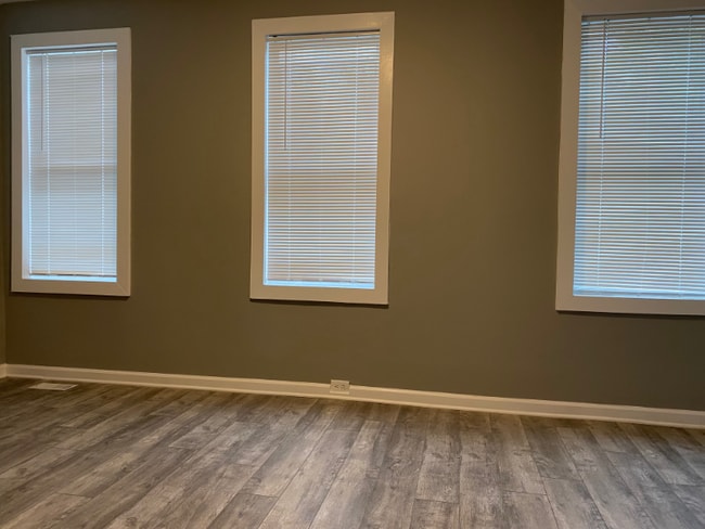 Photo - 2922 Grantley Ave