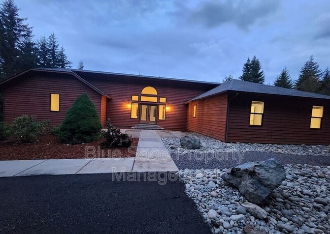 Photo - 1965 Baker View Dr