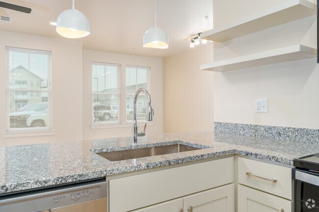 1BR, 1BA - Kitchen - Newbury Flats