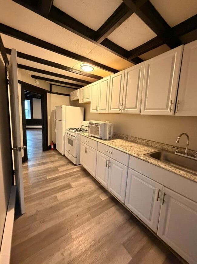 Photo - 266 8th St Unit 3