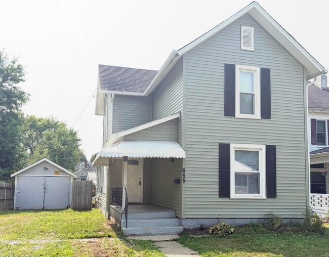 Building Photo - 655 Evans St