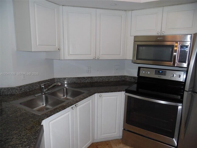 8911 Collins Ave Unit 1102