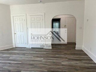 Photo - 830 N Van Buren St Unit D