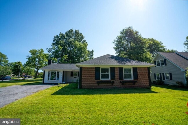 Photo - 3113 Shield Ln House