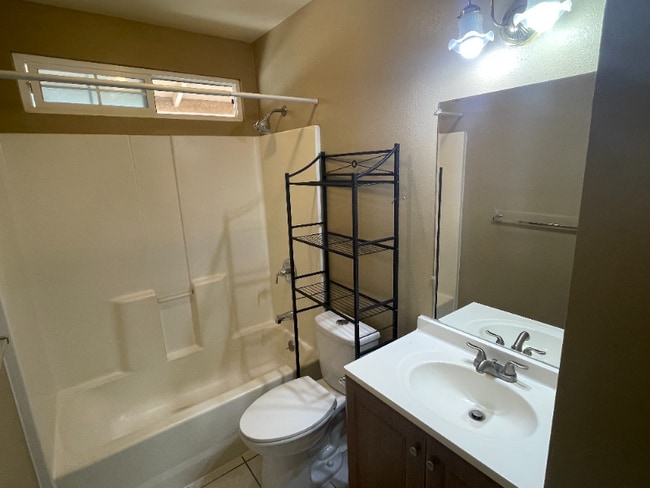 Photo - 29 Uilani St