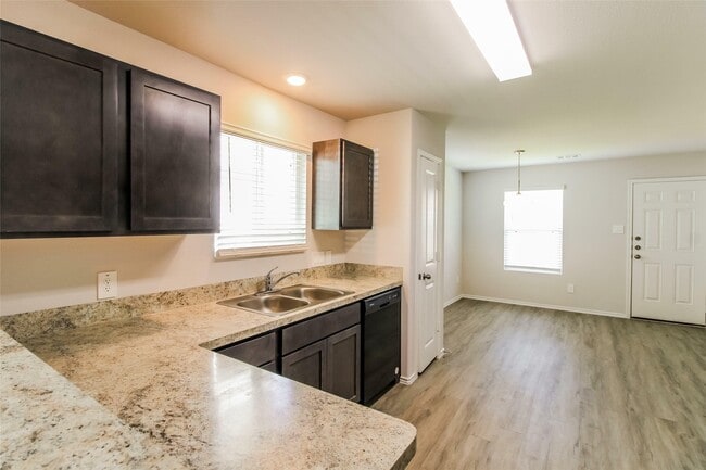 Building Photo - 14104 Lahontan Dr Rental