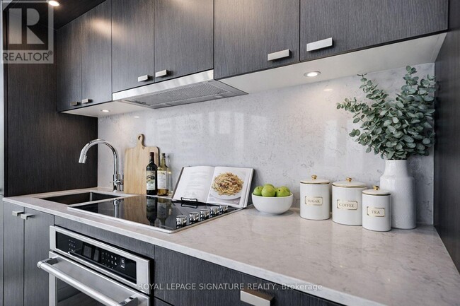 Photo - 585 Bloor St E Unité 2722