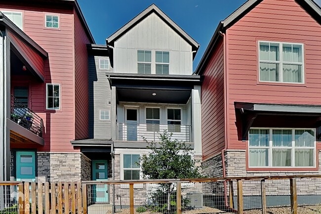 Building Photo - 10328 Milwaukee Cir