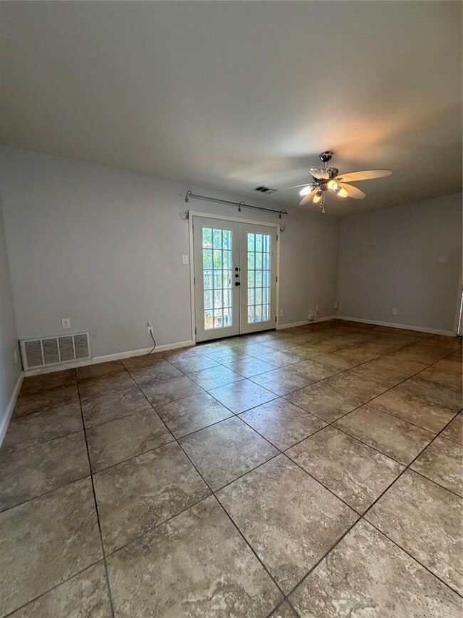 Photo - 2303 Barton Village Cir