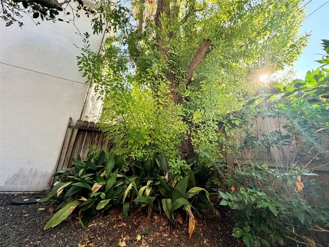 Building Photo - 4503 Medinah Pl