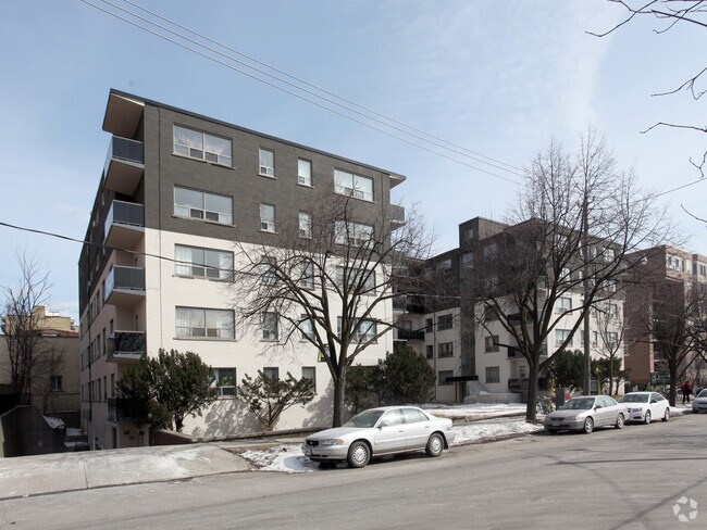 Photo - Dowling Apartments