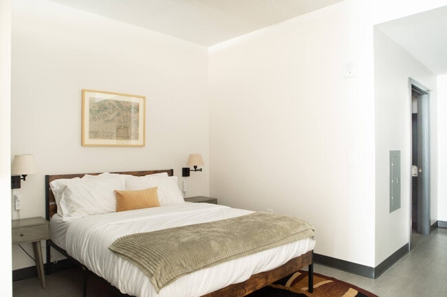 333 W State St Unit SI ID1568808P