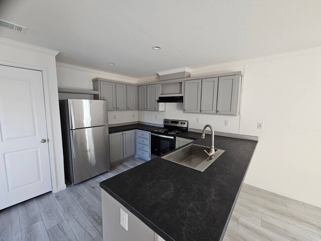 4900 SE 102nd Pl