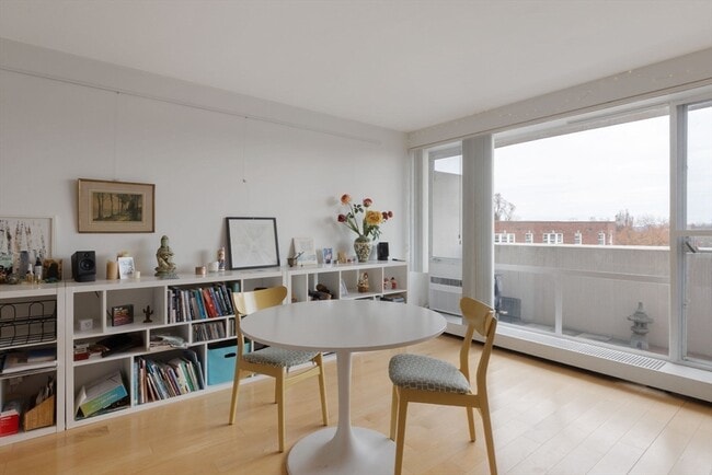 Photo - 29 Concord Ave Unit 715