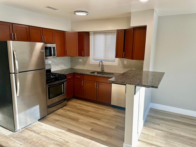 Photo - 15623 Greenwood Rd Unit 1S