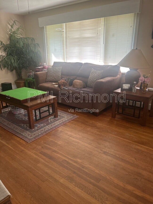 Photo - 915 Northampton Rd