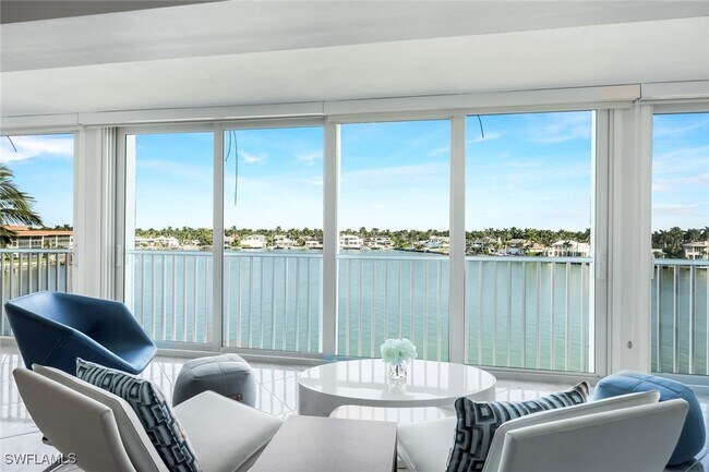 Photo - 2750 Gulf Shore Blvd N Unidad 402