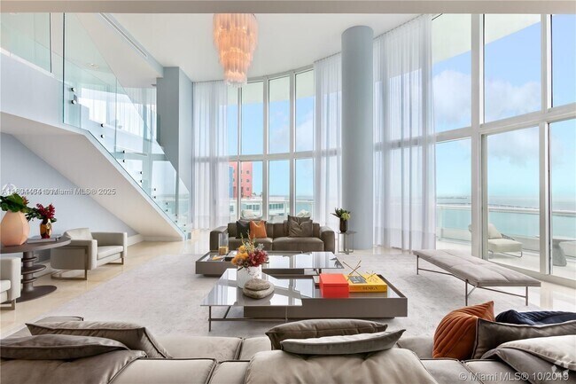 Building Photo - 1643 Brickell Ave Unit 2701 Rental