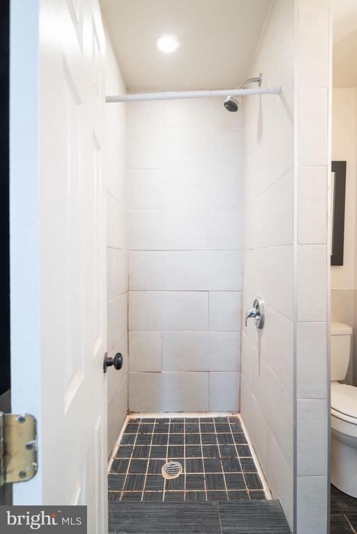 Photo - 1836 Delancey St Unit 1